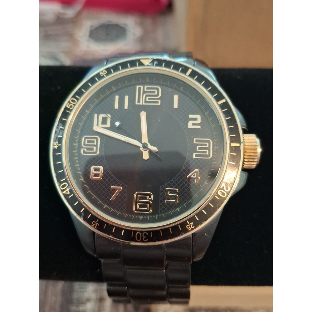 Merona FMDM251 48mm Mens Black Link Bracelet Watch With Goldtone Accents.